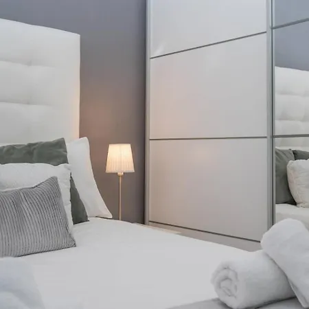 Apartment Fira Boutique By Myrentalhost L'Hospitalet de Llobregat